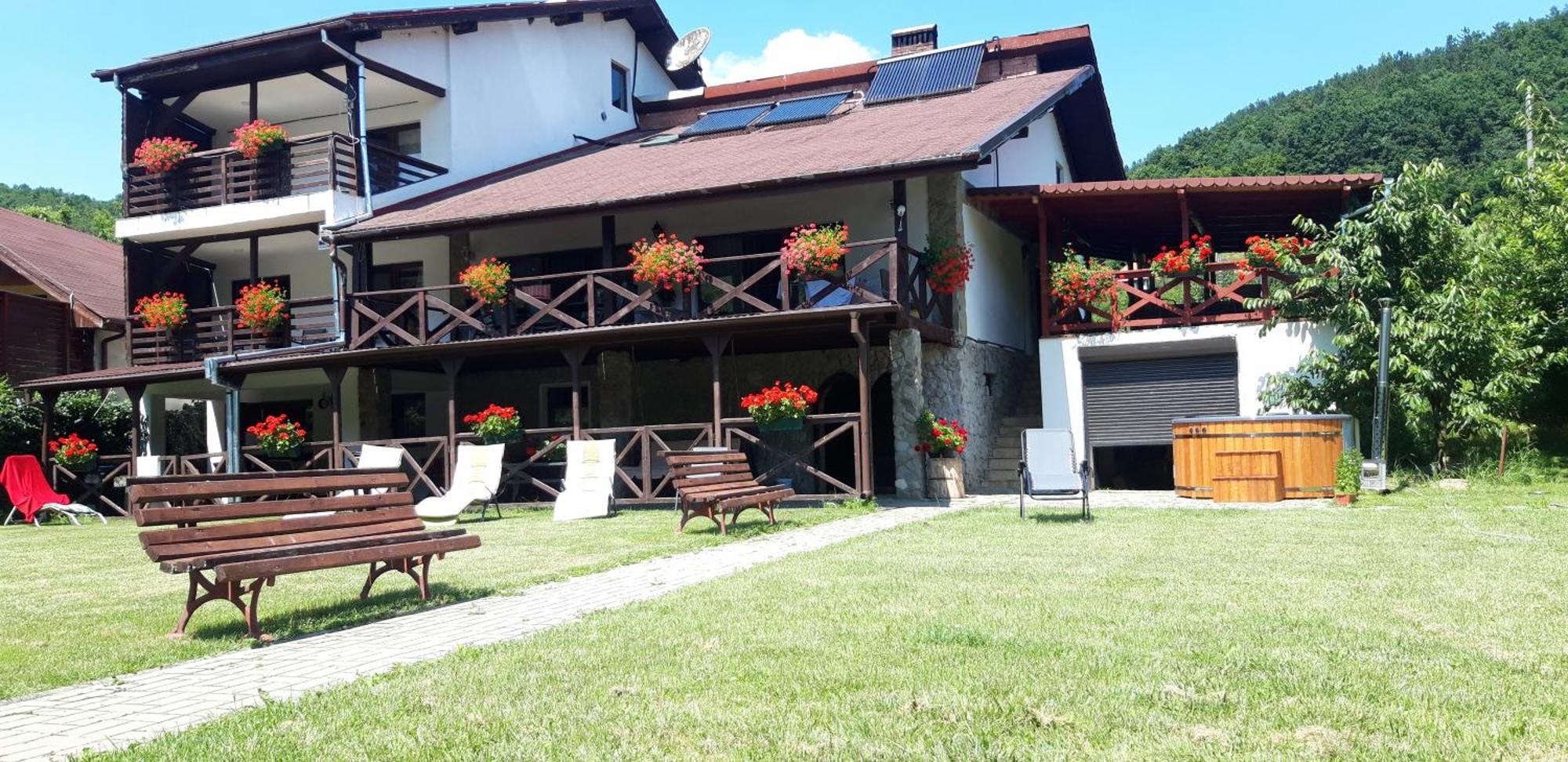 Cabana Poiana Galdei Exterior photo